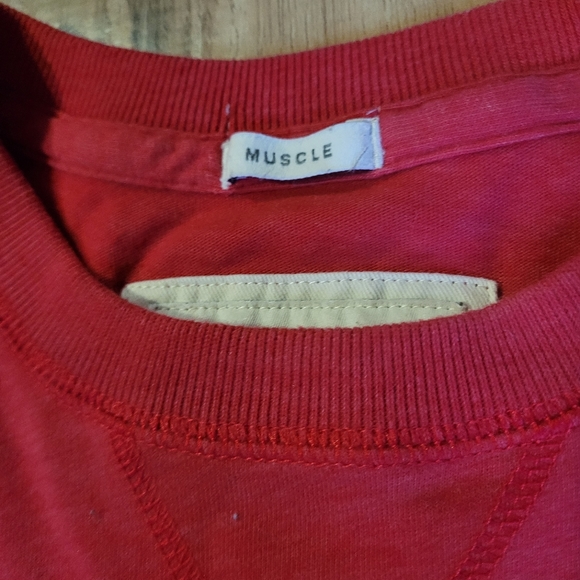 Men's Abercrombie & Fitch Muscle Shirt - Picture 5 of 9